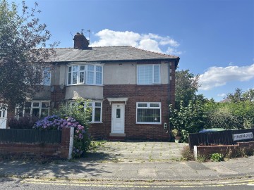 Fernedene Grove, High Heaton, Newcastle Upon Tyne NE7