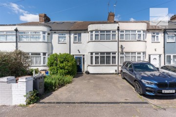 Hollywood Road, Chingford