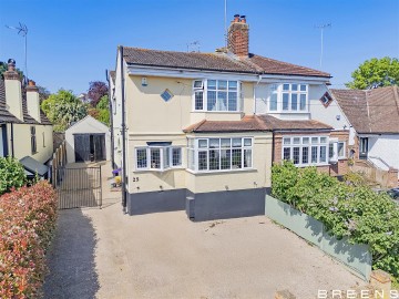 Dukes Avenue, Theydon Bois
