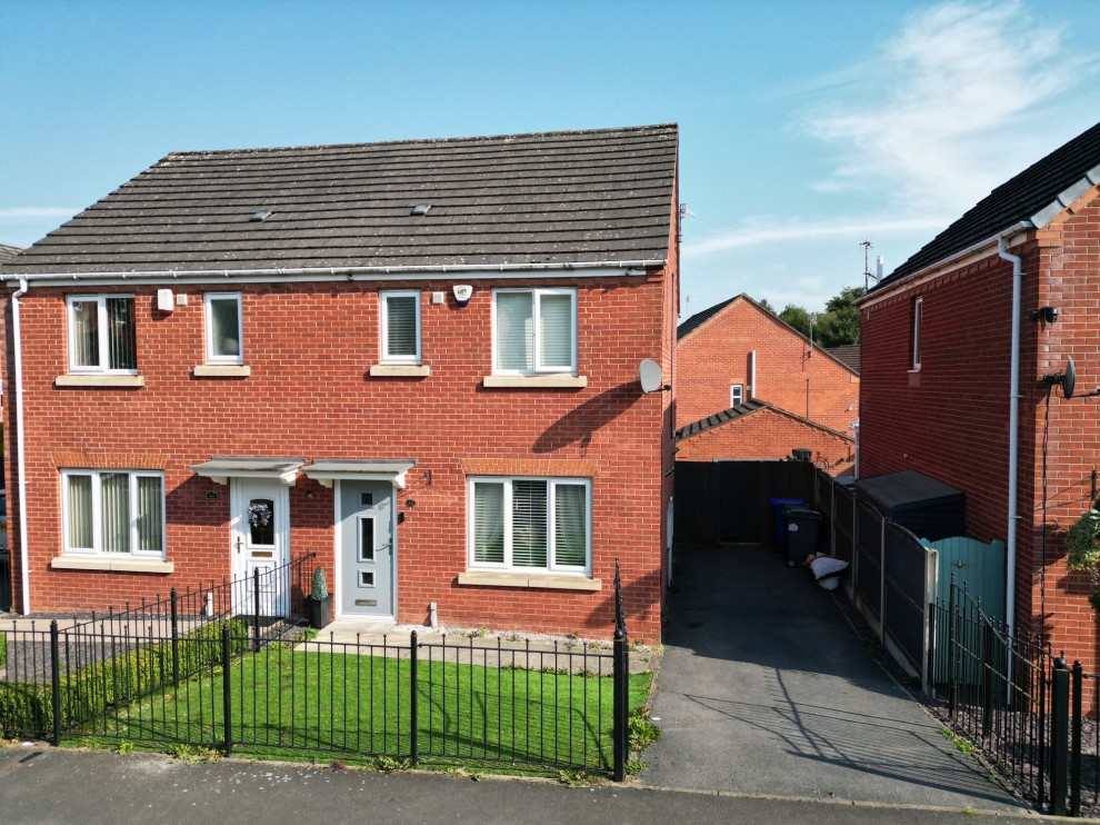 Willow Tree Grove, Stoke-On-Trent, ST4