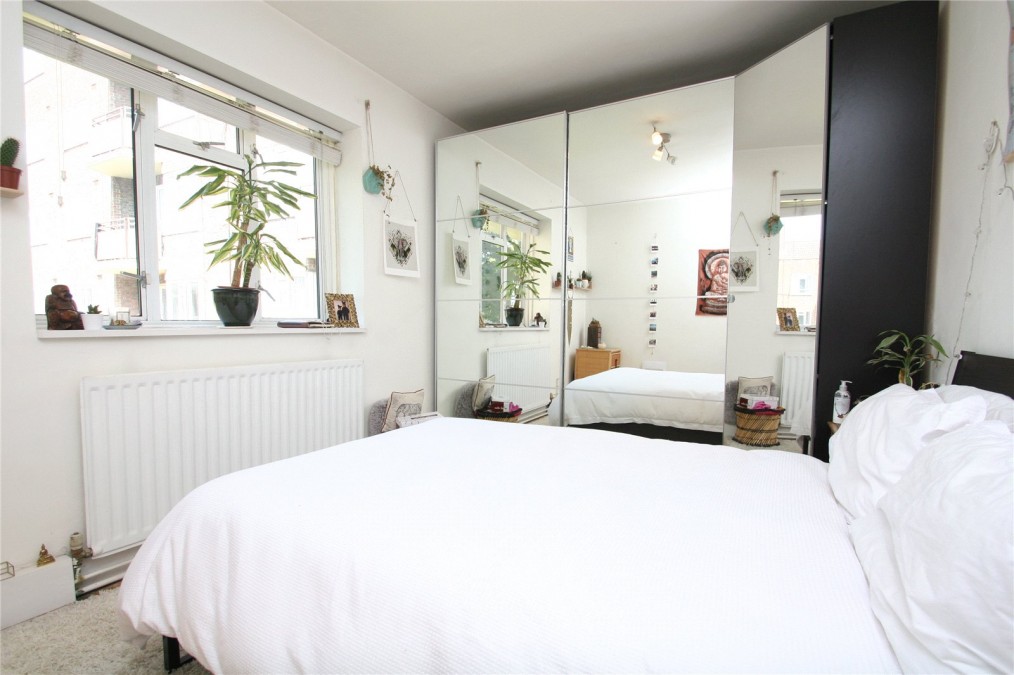 alaBonner House, Aubyn Square, London