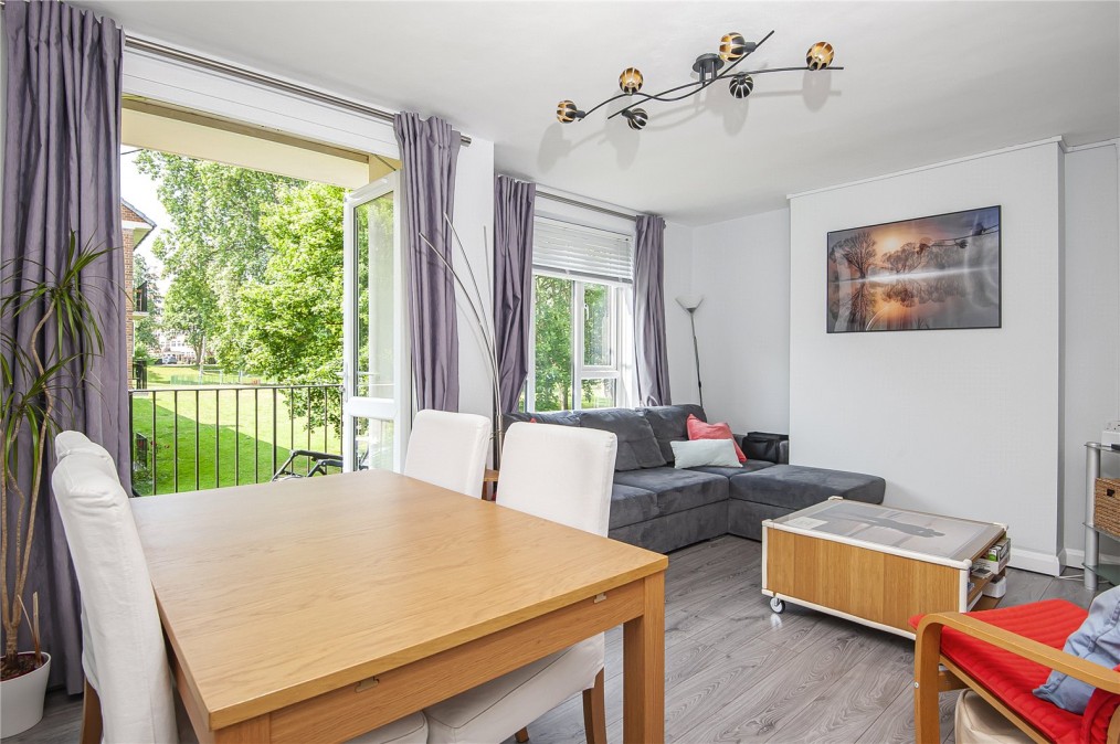 Whitnell Way, Putney