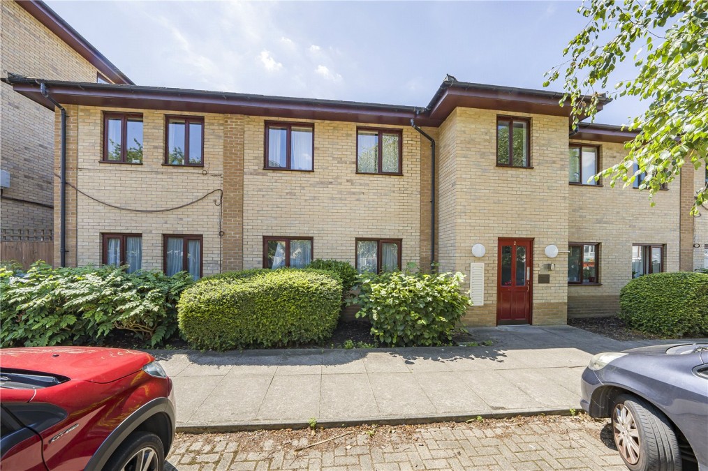Cleeve Way, 2 Cleeve Way, London