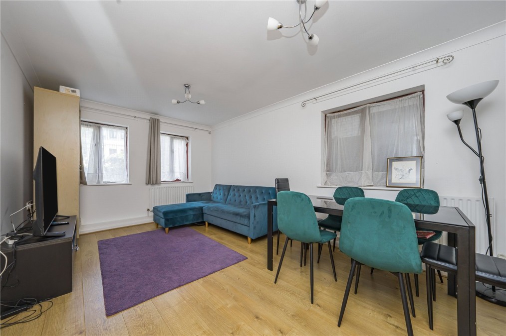 alaCleeve Way, 2 Cleeve Way, London