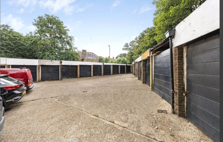 Keswick Road, Putney, London
