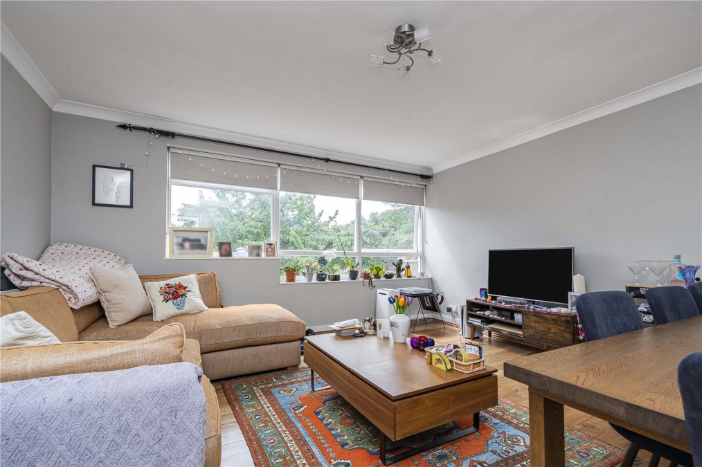 alaCambalt Road, Putney, London