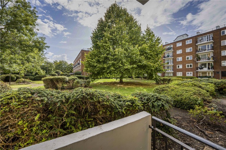 Deeley Road, London