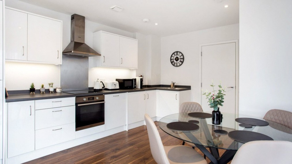 alaWaterfall Cottages, 18-20 Waterfall Cottages, London