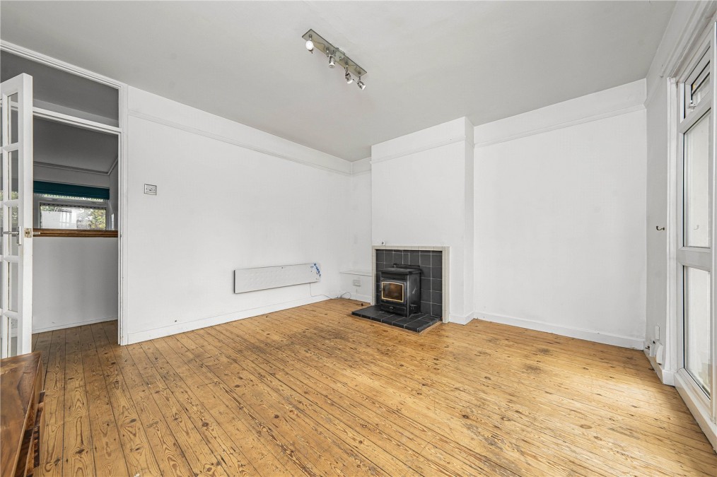 Westfields Avenue, London