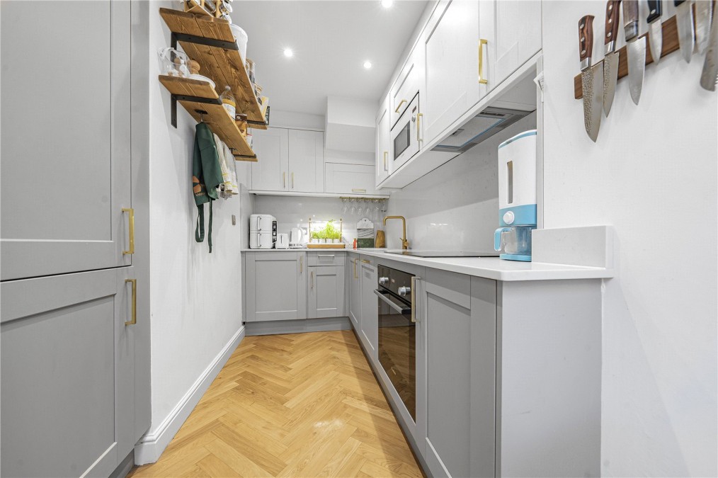 alaTaylor Road, London