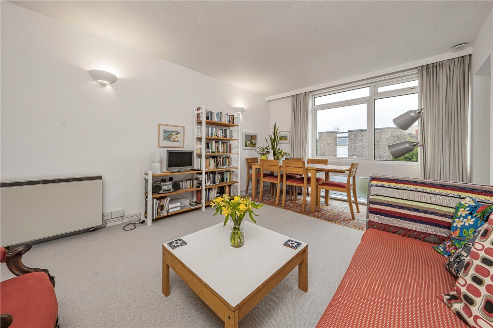 Upper Richmond Road, London