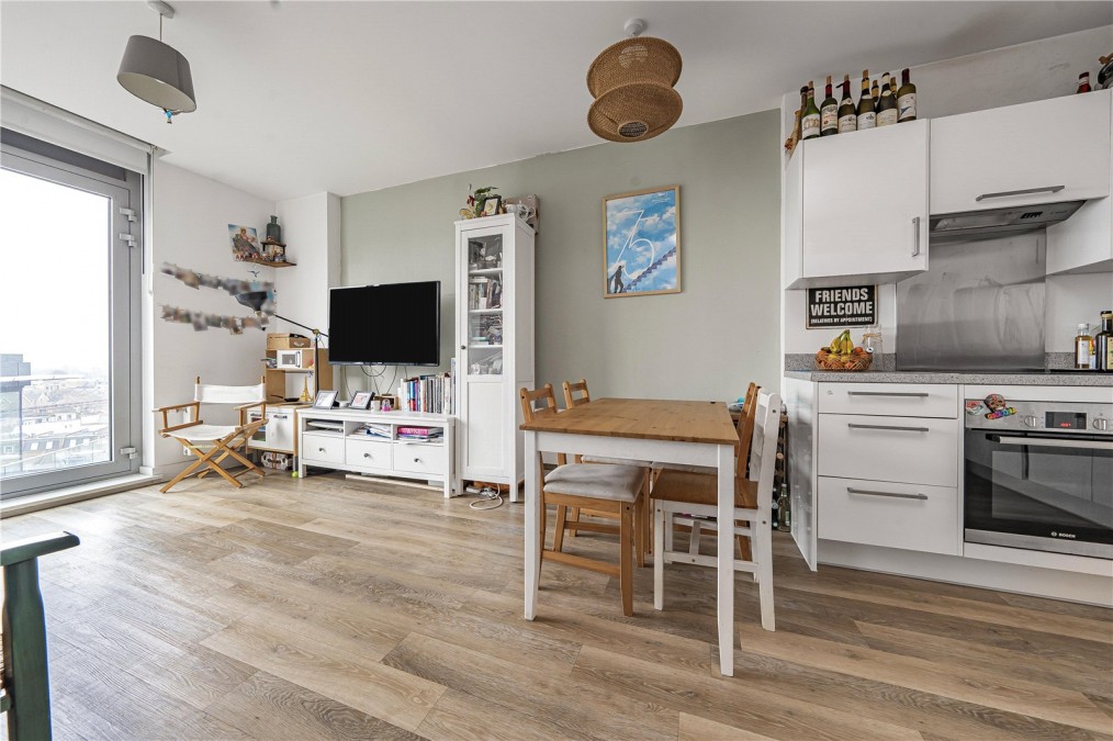 Plaza Gardens, 7 Plaza Gardens, London