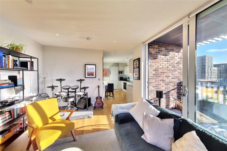 Greyhound Parade, 37 Greyhound Parade, London