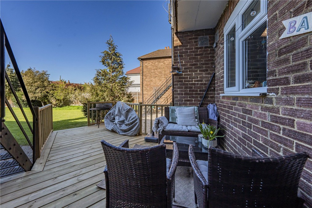 alaWest Barnes Lane, Raynes Park