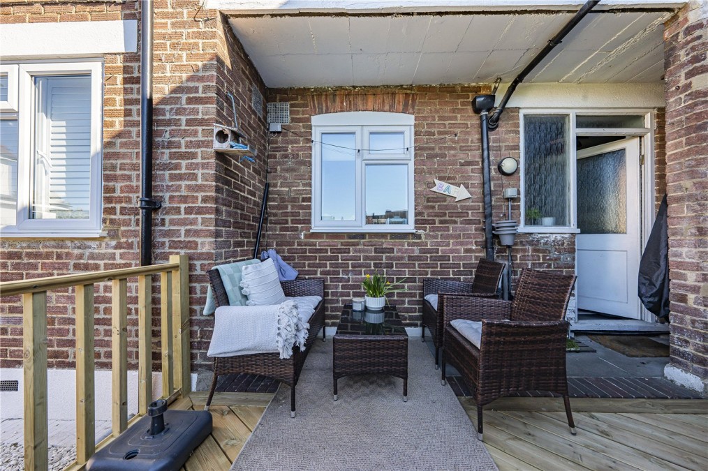 West Barnes Lane, Raynes Park