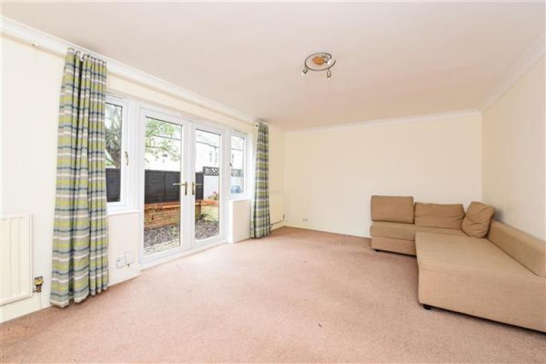 Flat 6, Nairn Court, Trinity Road Wimbledon