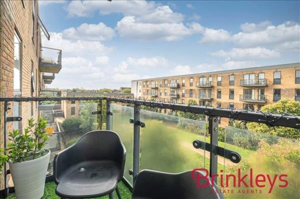 Durnsford Road, 5 Durnsford Road, London