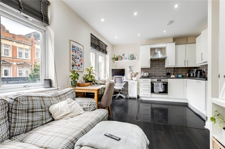 Flat 1, Wimbledon Park