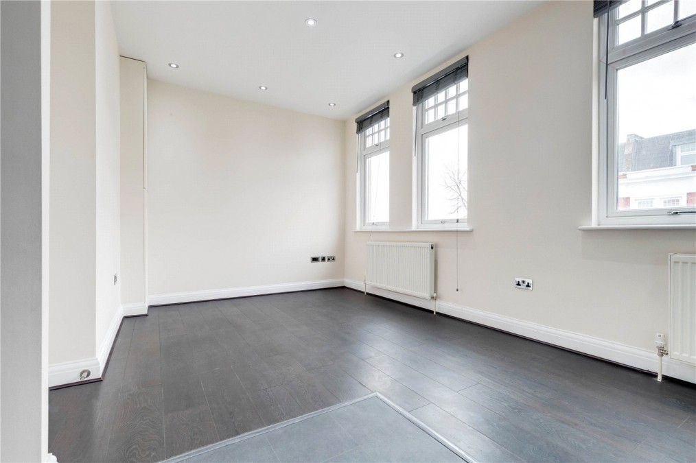 Flat 2, Wimbledon Park