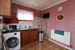 Shrewsbury Road, Worksop, S80