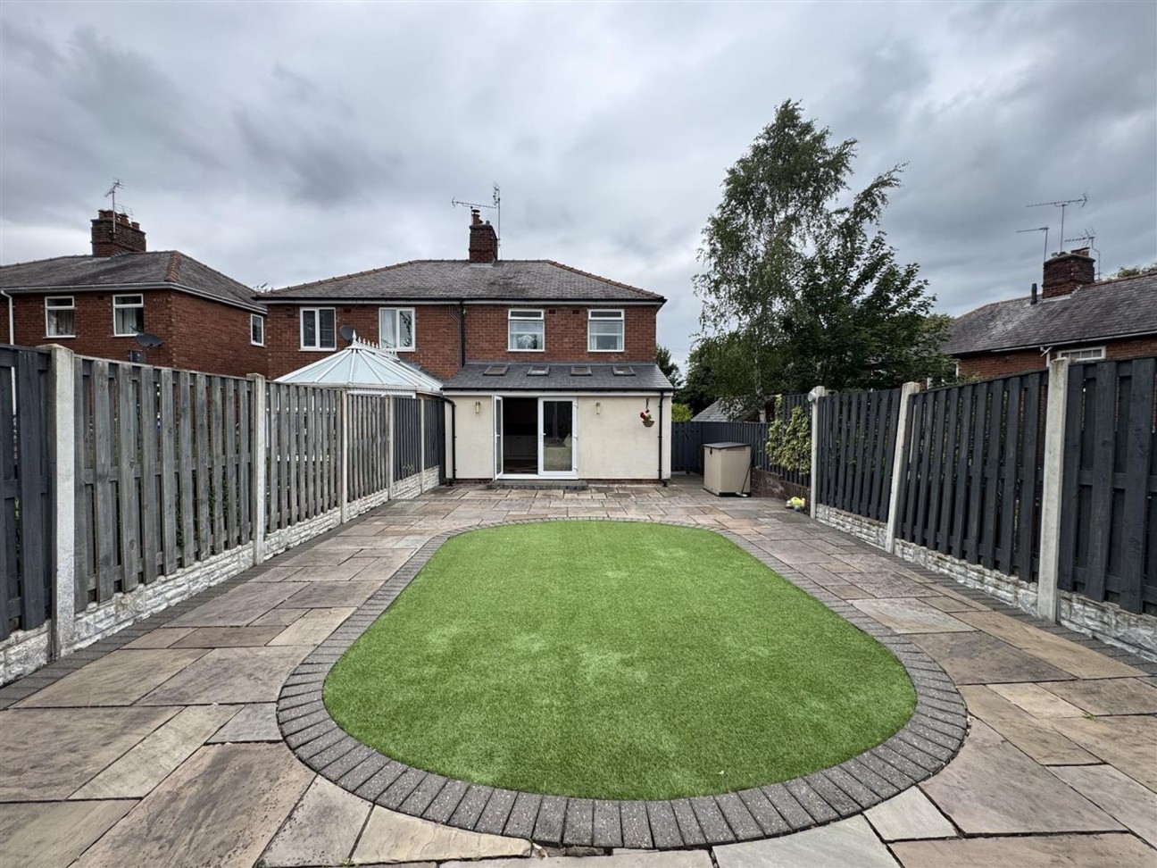 The Oval, Worksop, S81