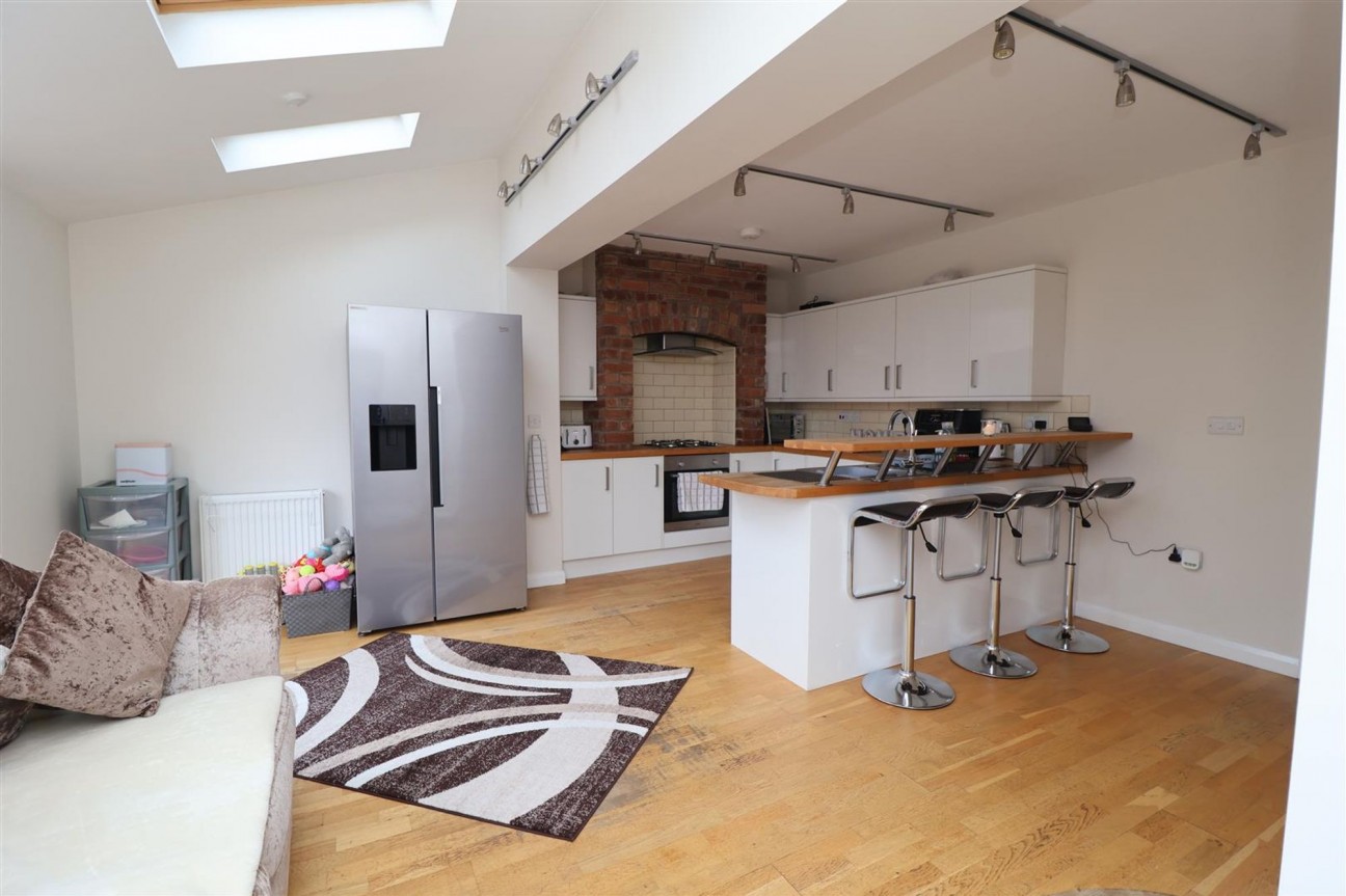 The Oval, Worksop, S81