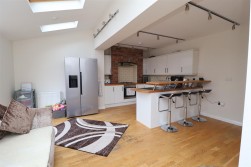 The Oval, Worksop, S81