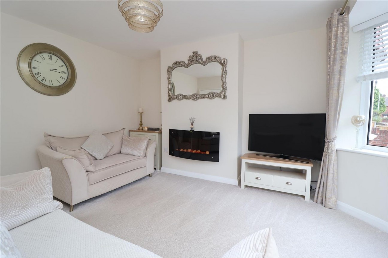 The Oval, Worksop, S81