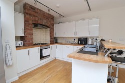 The Oval, Worksop, S81