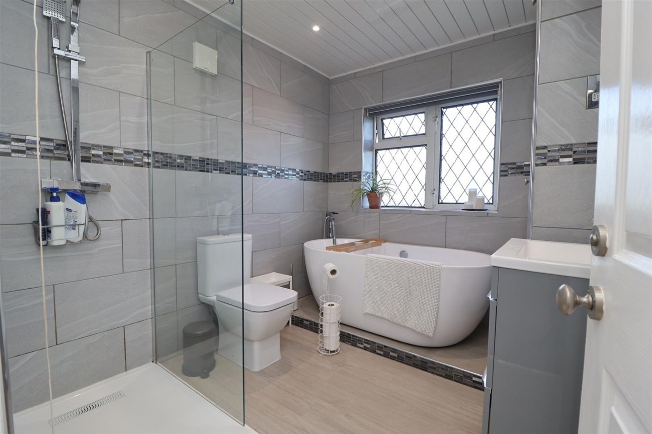 Franklin Crescent, Whitwell, S80