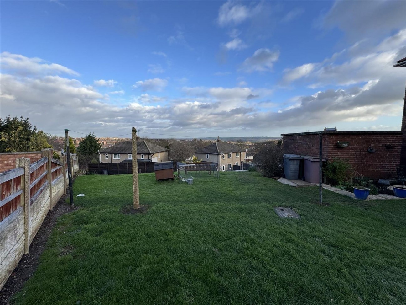 Franklin Crescent, Whitwell, S80