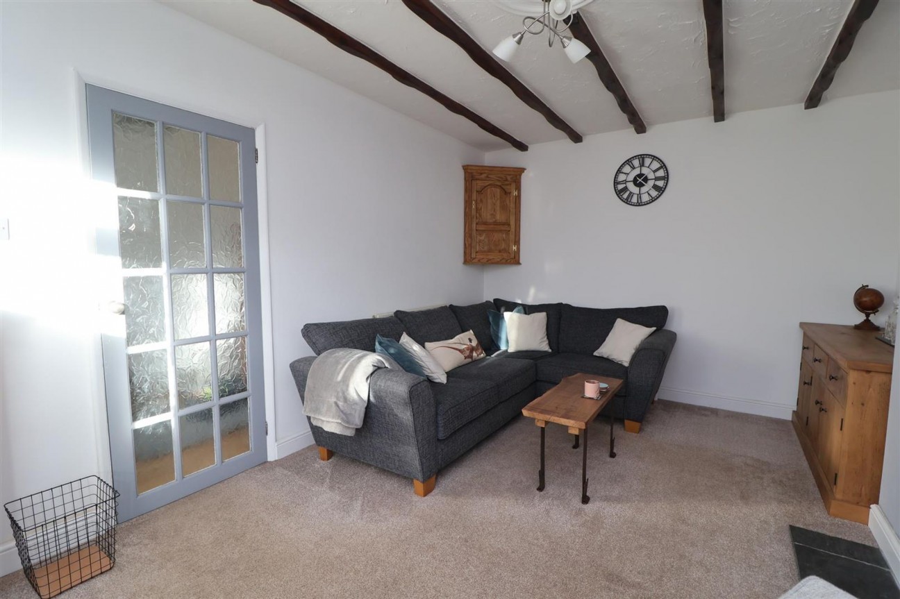 Franklin Crescent, Whitwell, S80