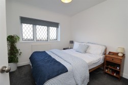 Franklin Crescent, Whitwell, S80