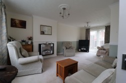 Elmsmere Drive, Oldcotes, S81