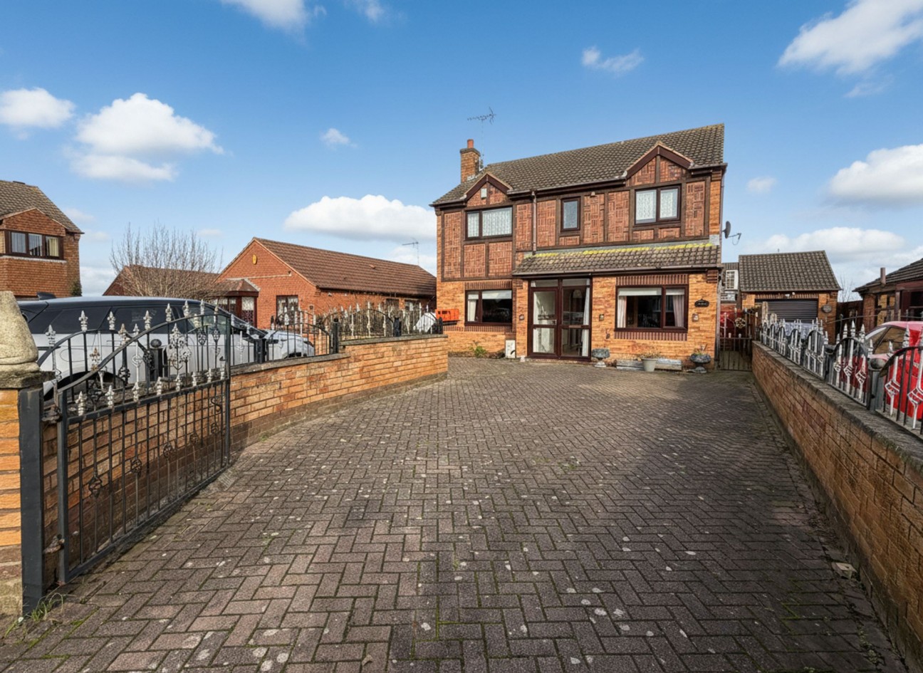 Hartington Drive, Creswell, S80