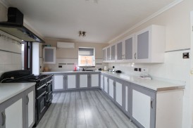 Hartington Drive, Creswell, S80