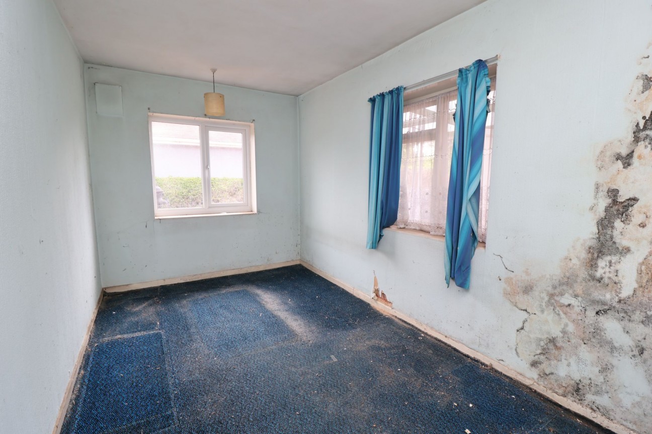 Shireoaks Common, Shireoaks, S81