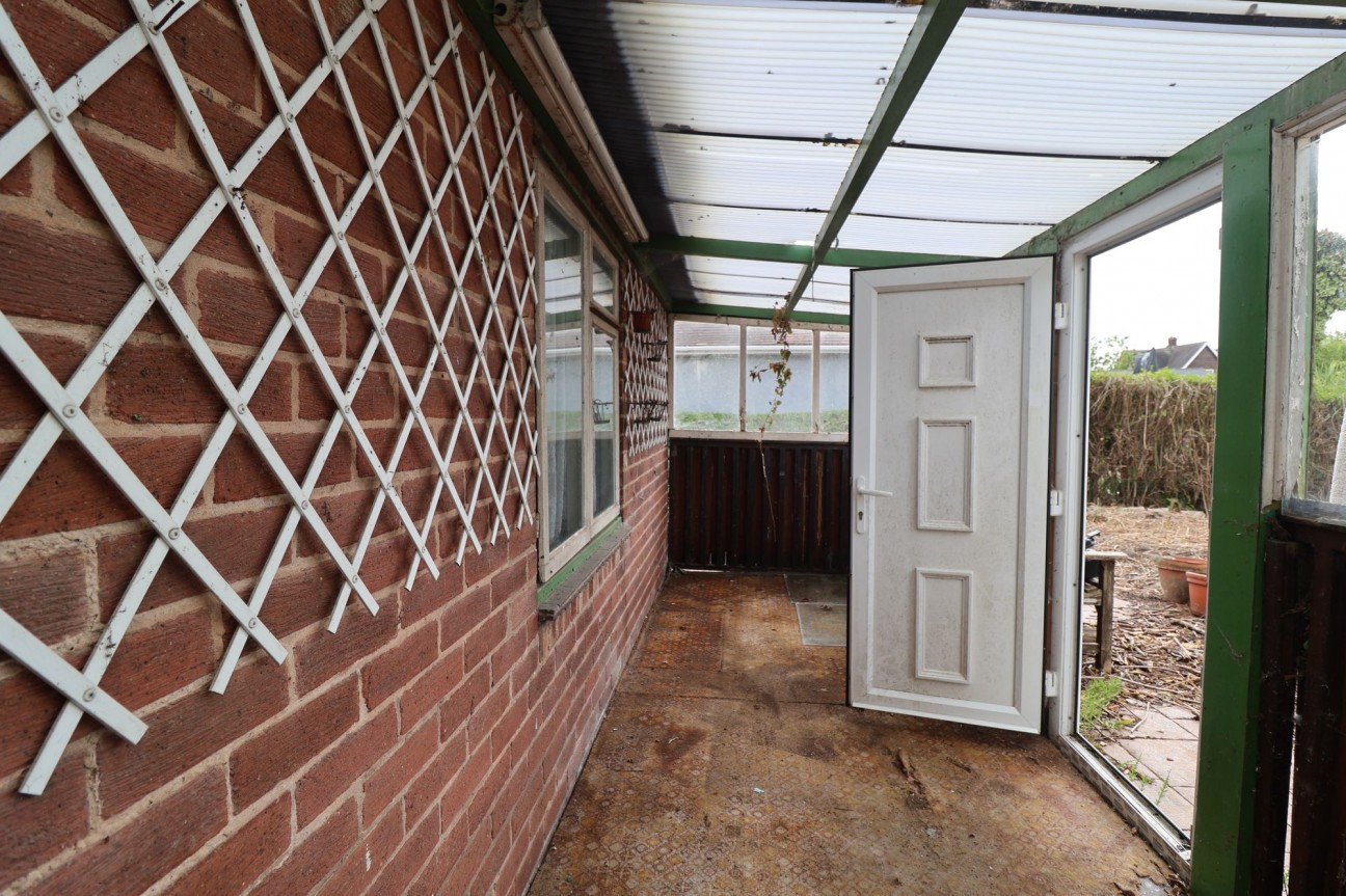 Shireoaks Common, Shireoaks, S81
