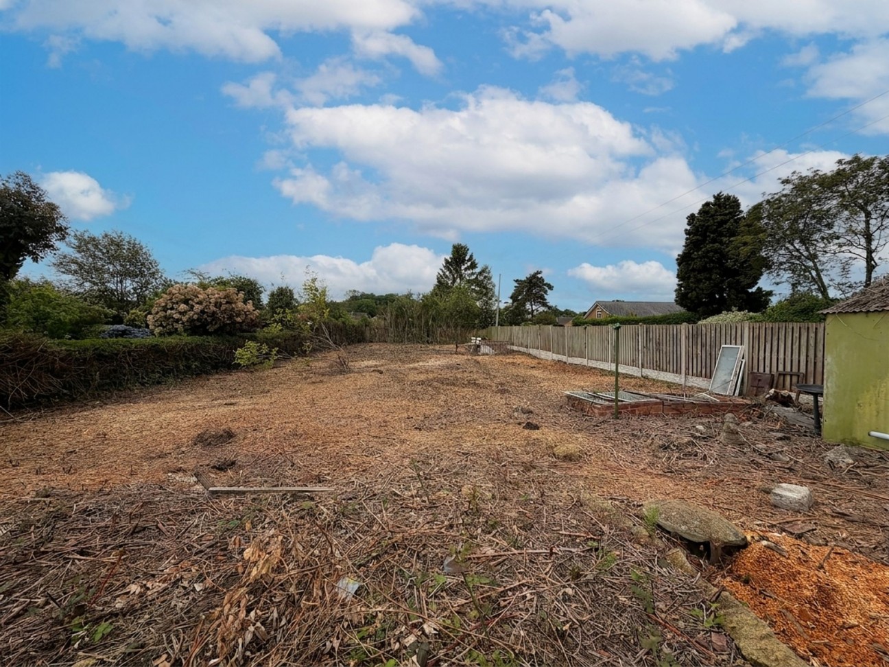 Shireoaks Common, Shireoaks, S81