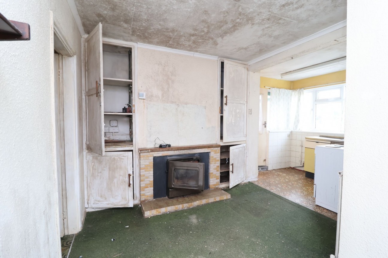 Shireoaks Common, Shireoaks, S81