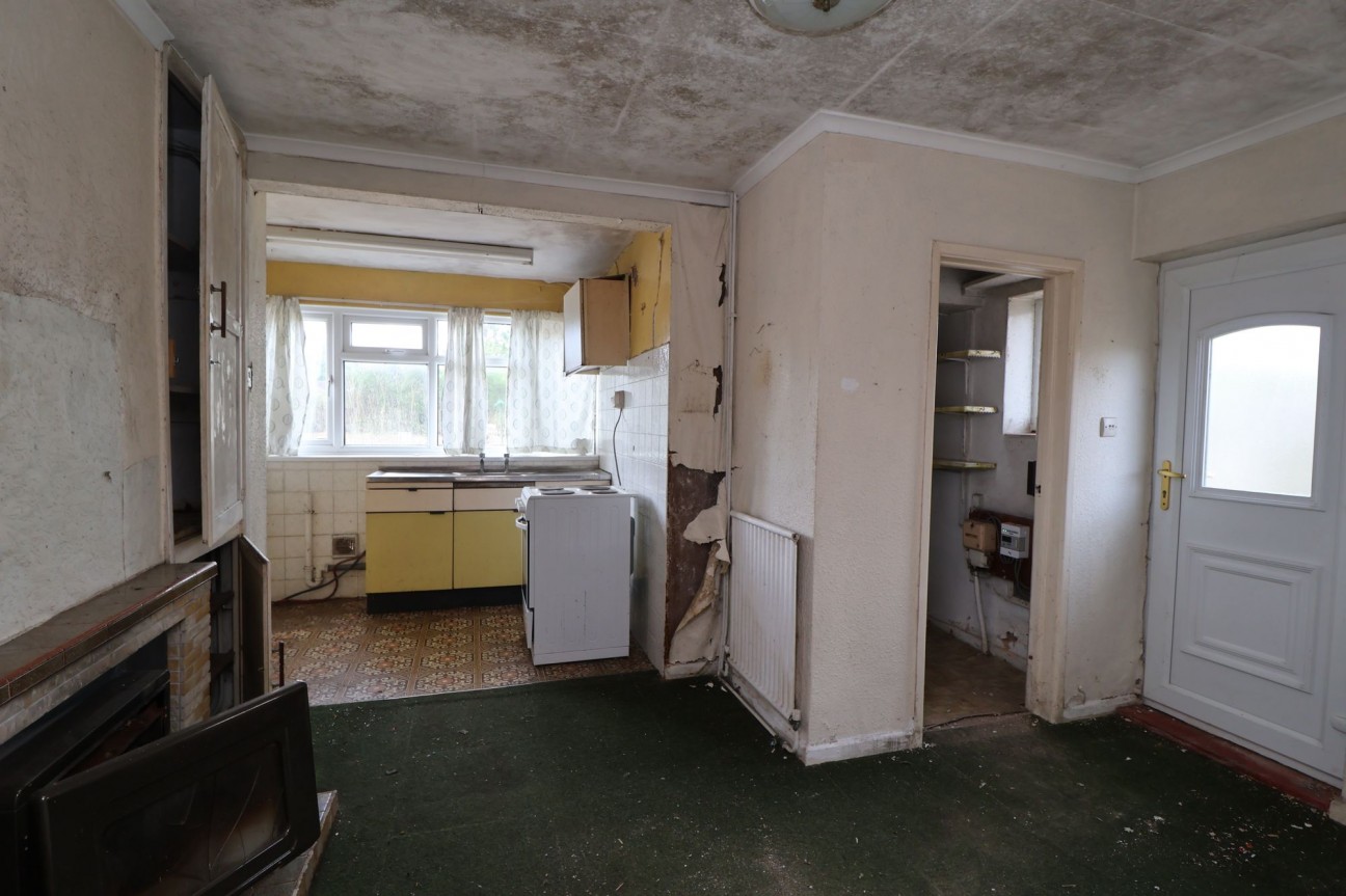 Shireoaks Common, Shireoaks, S81