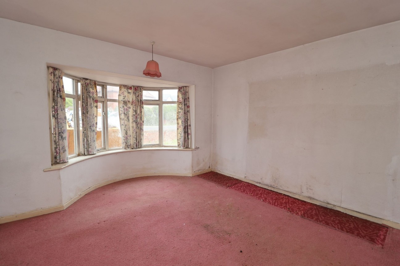 Shireoaks Common, Shireoaks, S81