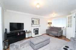 Wallingbrook Rise, Worksop