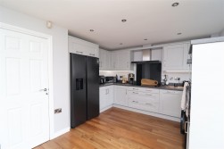 Wallingbrook Rise, Worksop