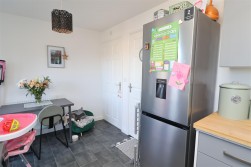 Bullfinch Court, Langold