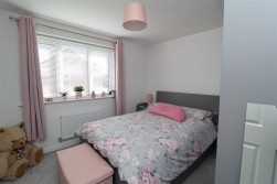 Bullfinch Court, Langold