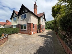 Manton Villas, Worksop