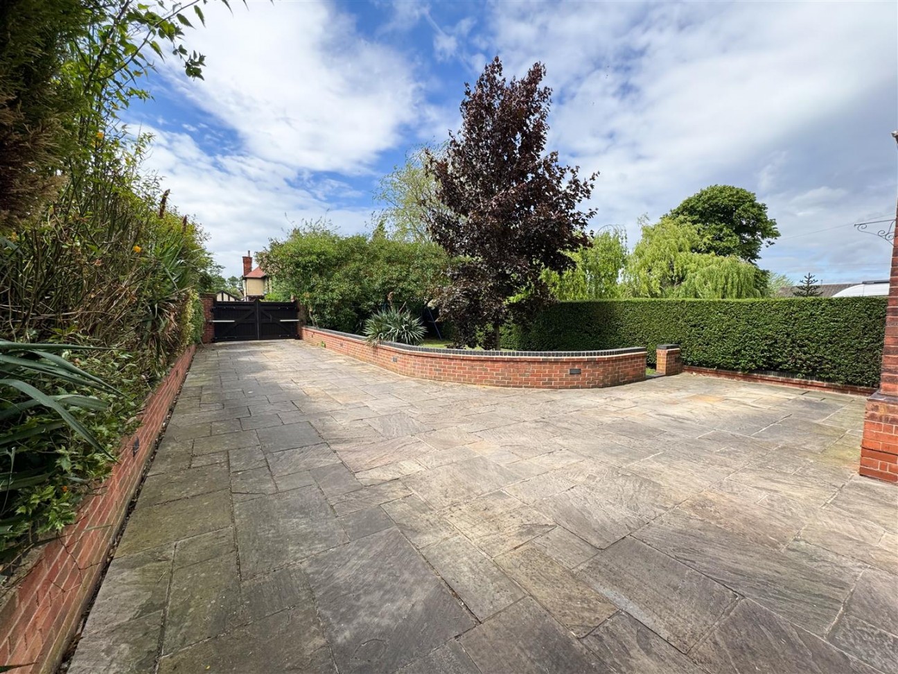 Manton Villas, Worksop