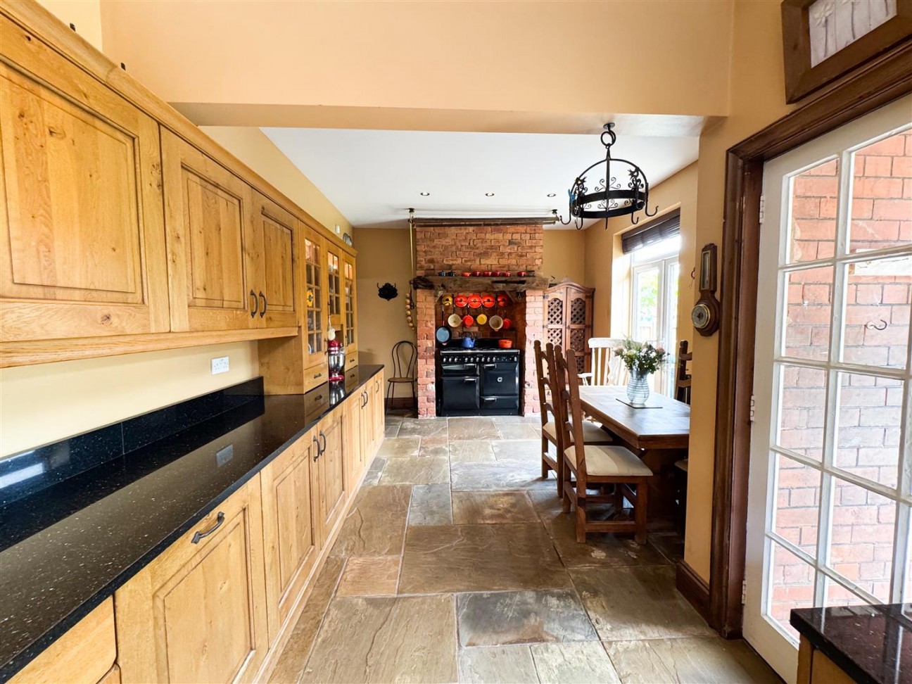 Manton Villas, Worksop