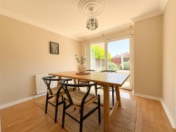 Trueman Court, Worksop